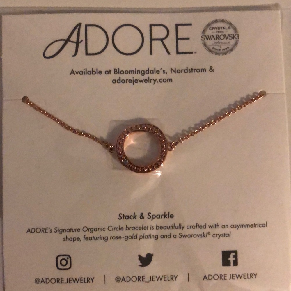 Adore Circle Bracelet